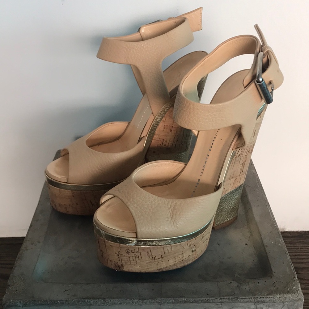 Giuseppe Zanotti Nude Wedge